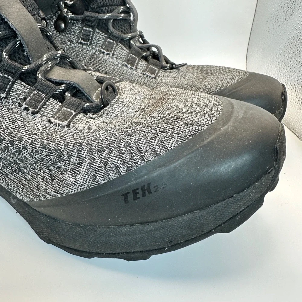 LL Bean Hiking Boots Men 9.5 Gray Black Insulated Waterproof Gorpcore 518577